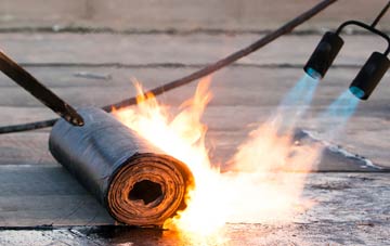 Coig Peighinnean asphalt flat roofing repairs