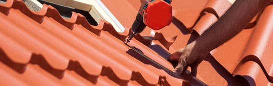 save on Coig Peighinnean roof installation costs